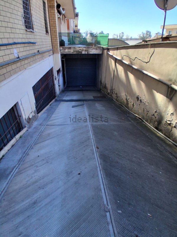 locale di sgombero in affitto a Roma in zona Prenestino-Centocelle