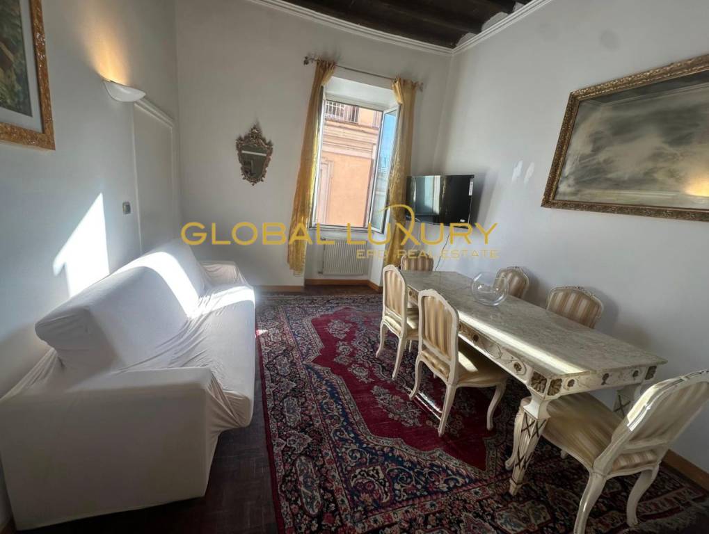 appartamento in affitto a Roma in zona Trevi-Colonna