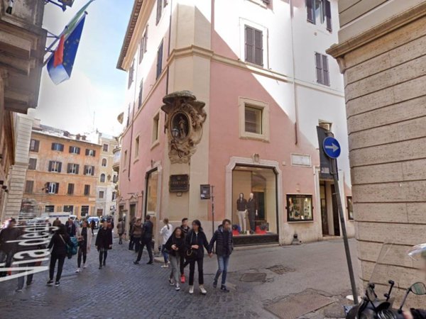 negozio in affitto a Roma in zona Campo Marzio