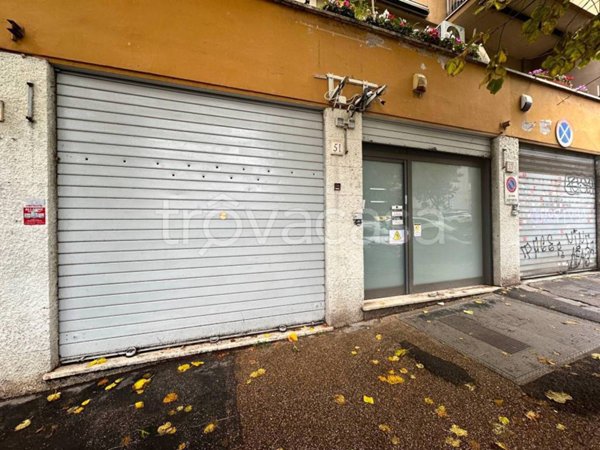 negozio in affitto a Roma in zona Tuscolano