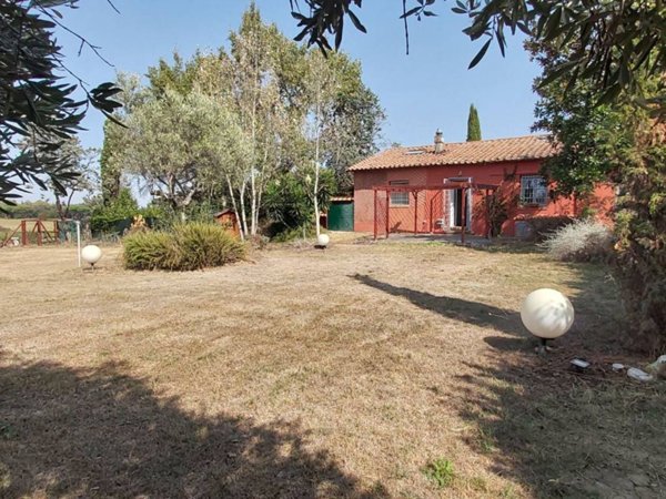 casa indipendente in affitto a Roma in zona Appio Claudio