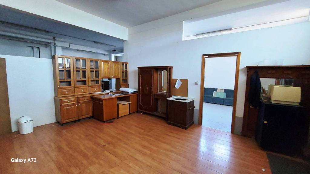 negozio in affitto a Roma in zona Torrevecchia