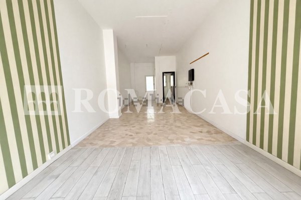 locale commerciale in affitto a Roma in zona Don Bosco