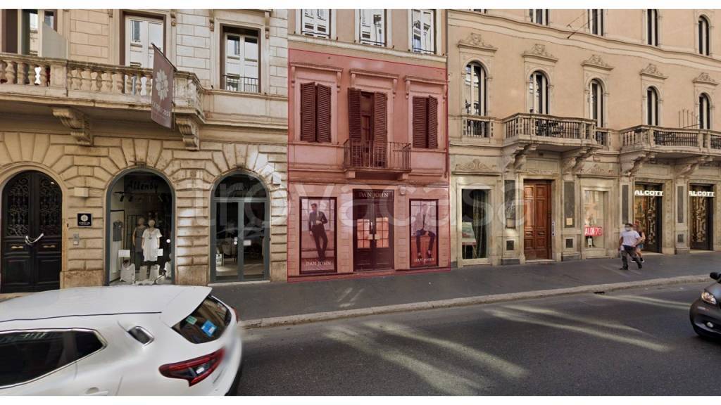 negozio in affitto a Roma in zona Parione/Sant'Eustachio