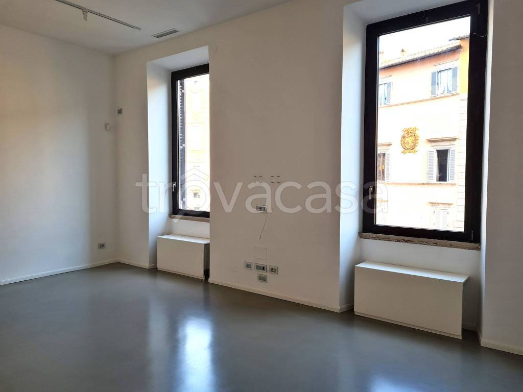 appartamento in affitto a Roma in zona Rione Regola