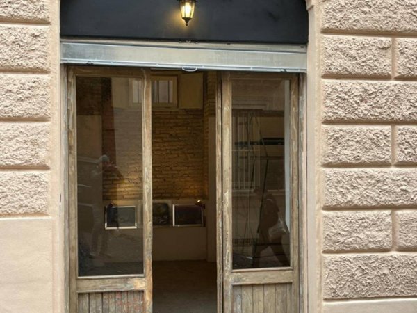 negozio in affitto a Roma in zona Rione Monti/Campitelli