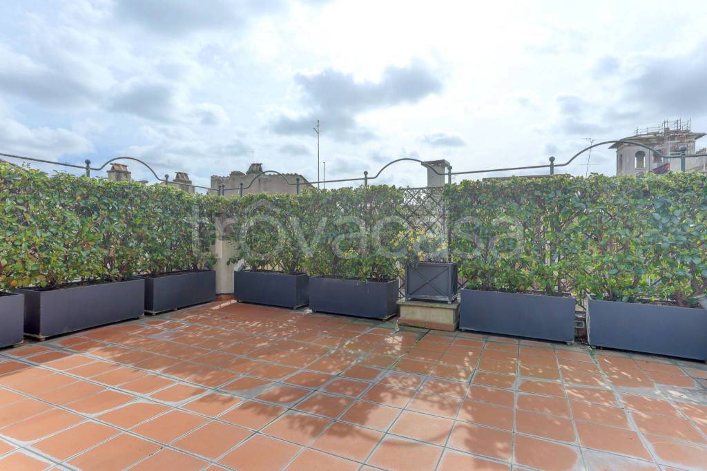 appartamento in affitto a Roma in zona Parione/Sant'Eustachio