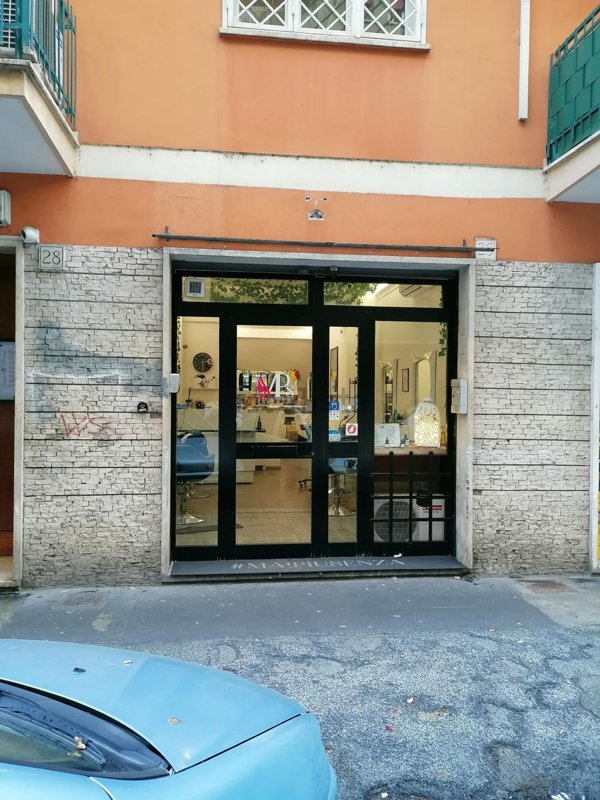 negozio in affitto a Roma in zona Portuense