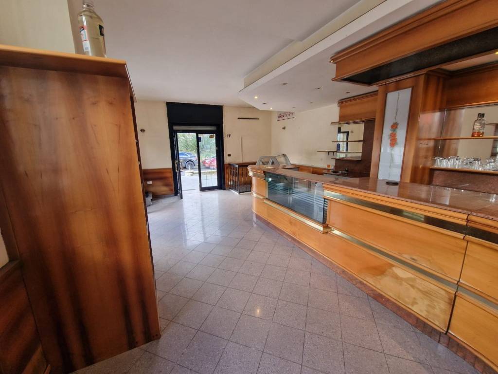 negozio in affitto a Roma in zona Pietralata