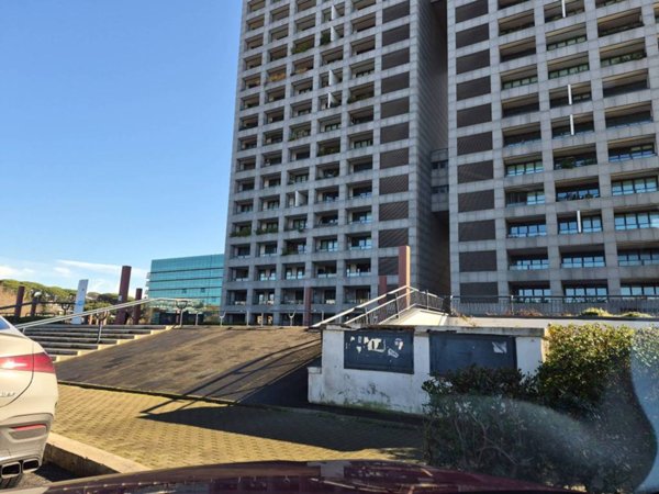 locale commerciale in affitto a Roma in zona Testaccio