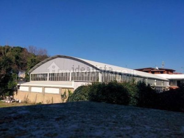 capannone in affitto a Roma in zona Ostiense