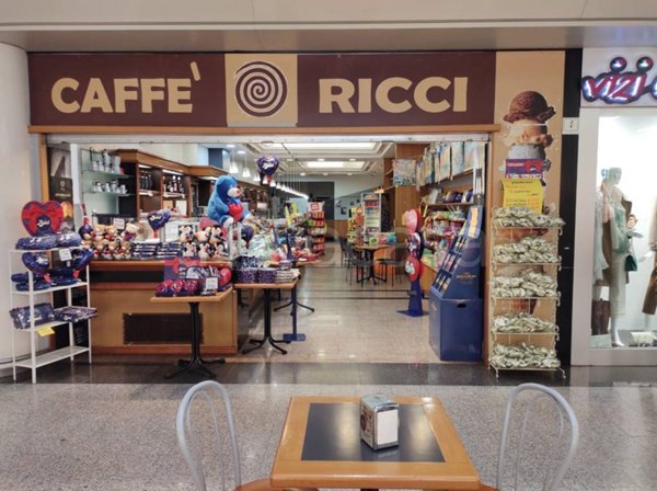 negozio in affitto a Roma in zona Ardeatino