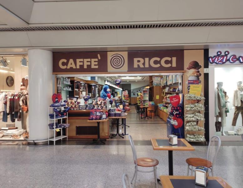 locale commerciale in affitto a Roma