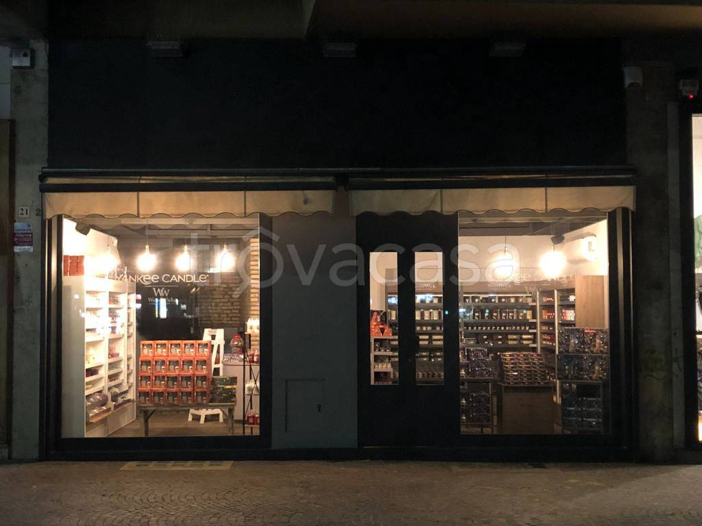 quadrivano in affitto a Roma in zona EUR