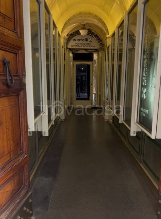 negozio in affitto a Roma in zona Trevi-Colonna