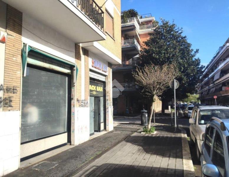 locale commerciale in affitto a Roma in zona Portuense
