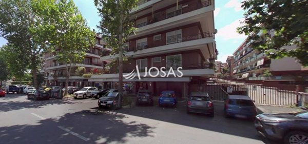 negozio in affitto a Roma