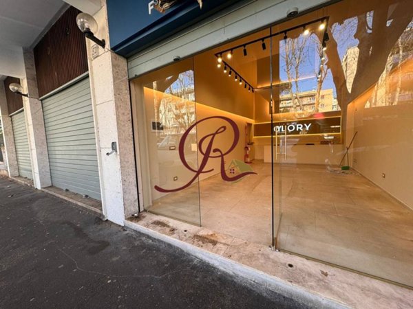 negozio in affitto a Roma in zona EUR