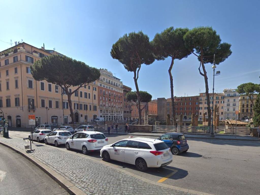 negozio in affitto a Roma in zona Centro Storico