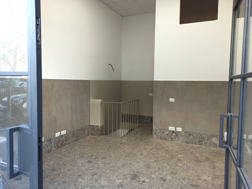 negozio in affitto a Roma