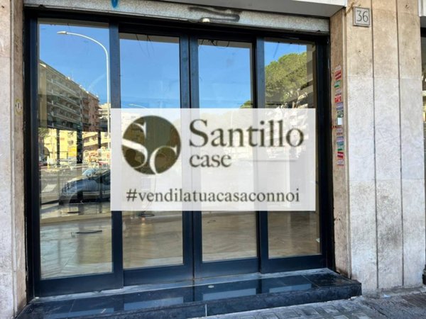 negozio in affitto a Roma in zona Tuscolano