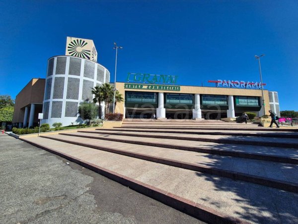 negozio in affitto a Roma in zona Ardeatino