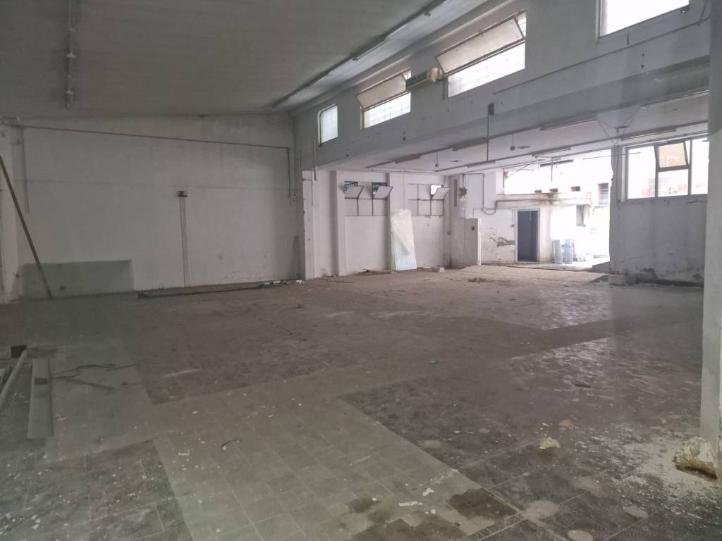 negozio in affitto a Roma in zona Ostiense