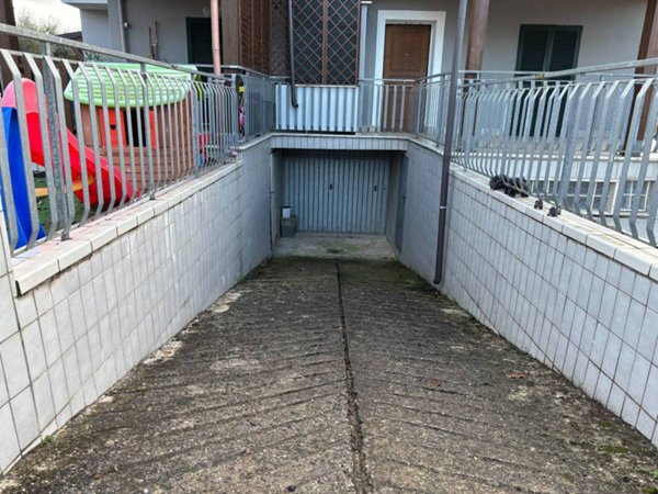 locale commerciale in affitto a Roma in zona Borghesiana