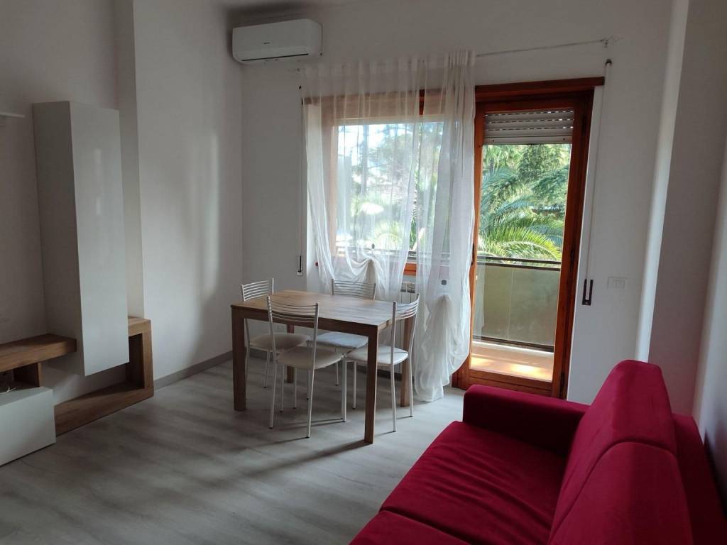 appartamento in affitto a Roma in zona Mostacciano