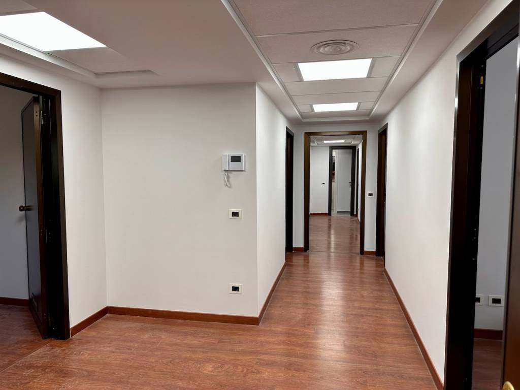 ufficio in affitto a Roma in zona Giuliano Dalmata