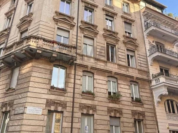 negozio in affitto a Roma in zona Rione Prati