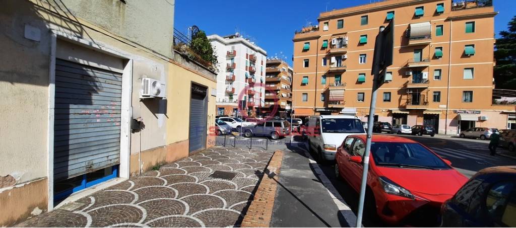 negozio in affitto a Roma in zona Prenestino-Centocelle
