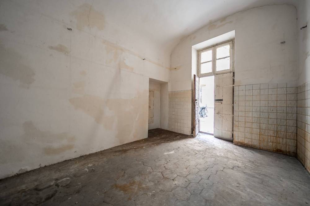 locale di sgombero in affitto a Roma in zona Rione Prati