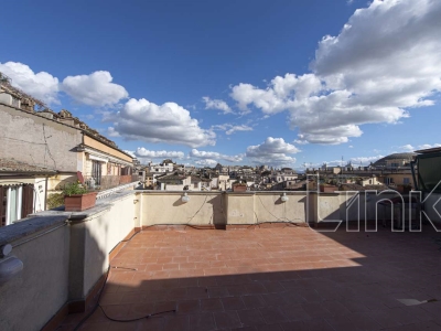 appartamento in affitto a Roma in zona Parione/Sant'Eustachio