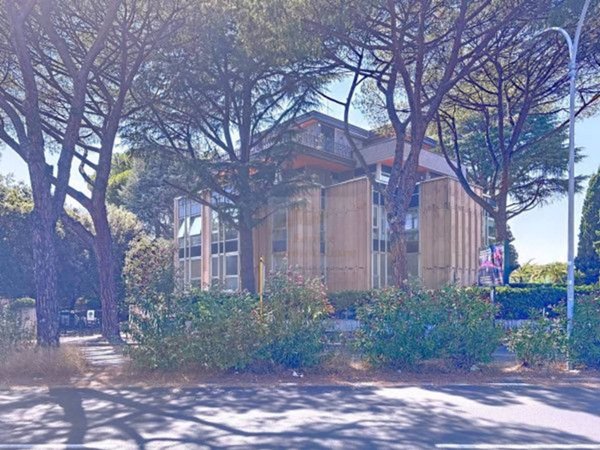 negozio in affitto a Roma in zona Ardeatino