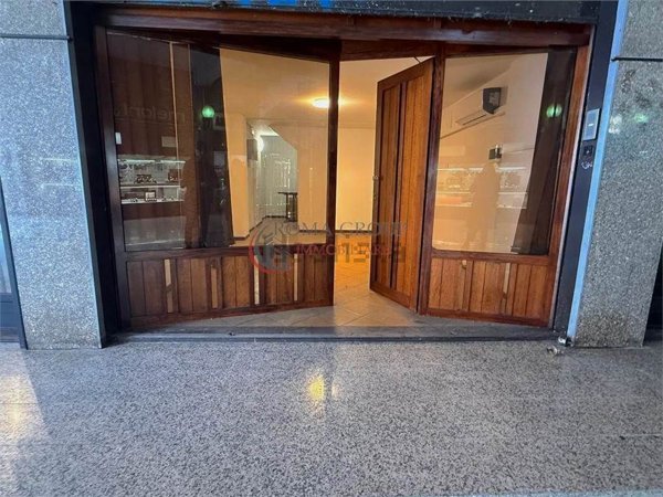 locale commerciale in affitto a Roma in zona Don Bosco