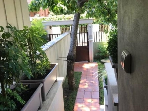 ufficio in affitto a Roma in zona Mostacciano