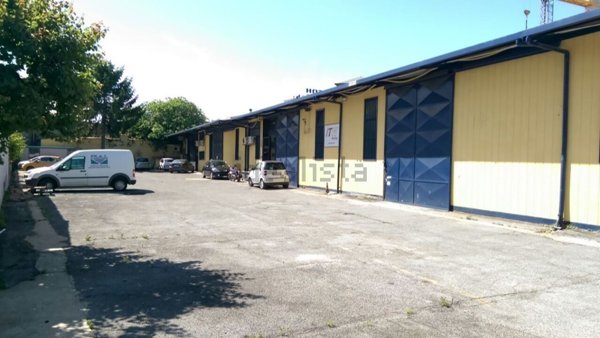 capannone in affitto a Roma