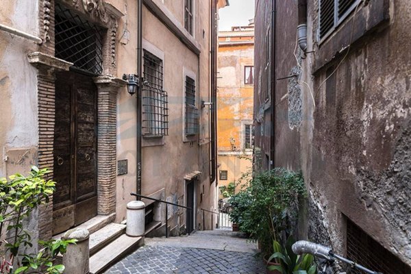 appartamento in affitto a Roma in zona Parione/Sant'Eustachio