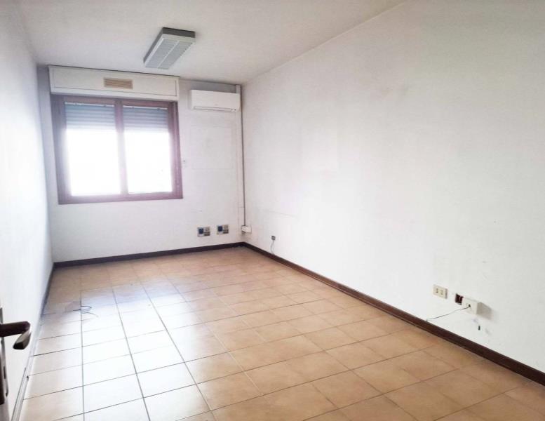 ufficio in affitto a Roma in zona Giuliano Dalmata