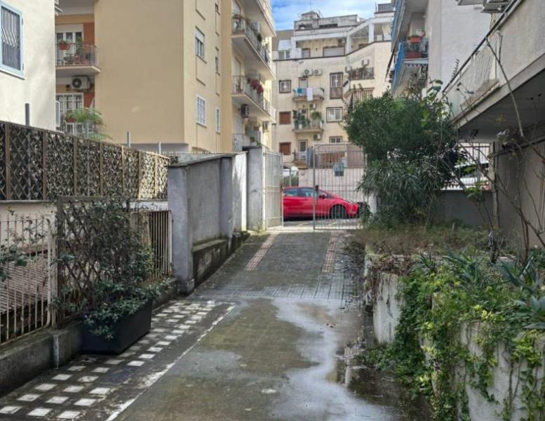 locale commerciale in affitto a Roma in zona Nomentano