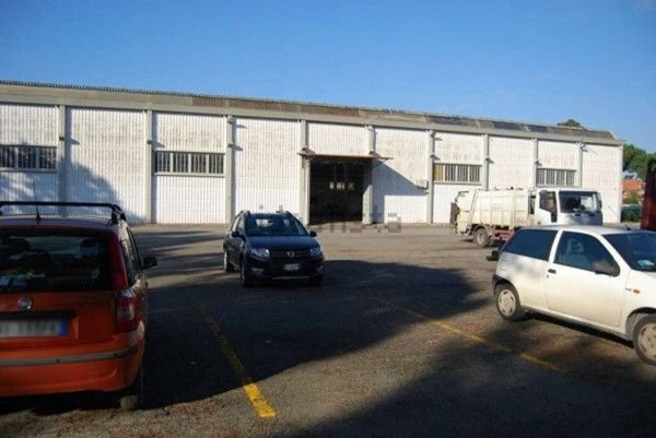 capannone in affitto a Roma in zona Appio Claudio