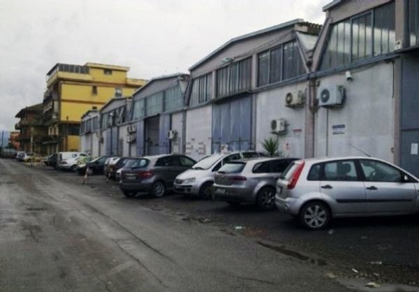 locale di sgombero in affitto a Roma in zona Tuscolano
