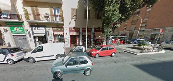 locale commerciale in affitto a Roma in zona Don Bosco