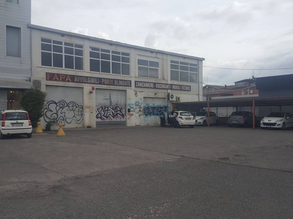 ufficio in affitto a Roma in zona Tuscolano