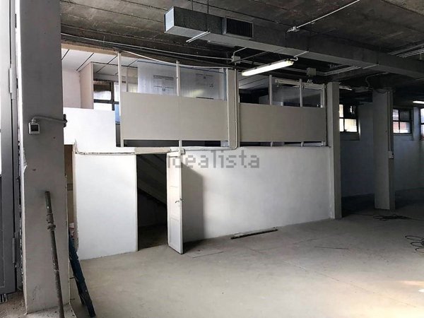 ufficio in affitto a Roma in zona Torre Angela