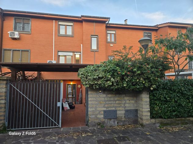 casa indipendente in affitto a Roma in zona Axa