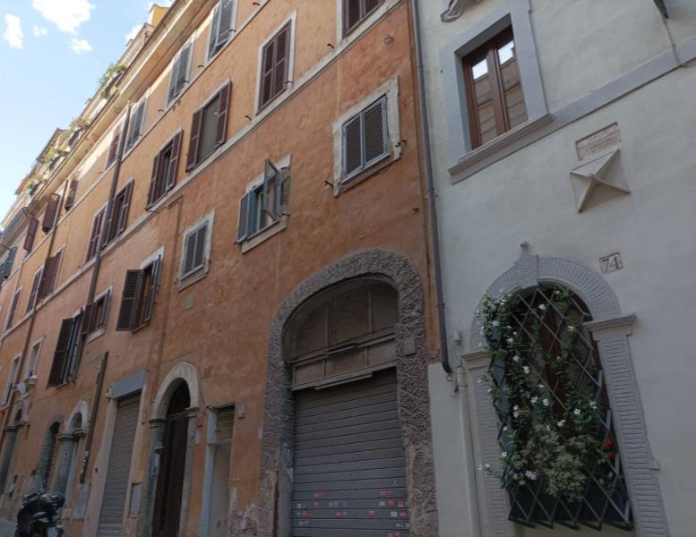 appartamento in affitto a Roma in zona Trevi-Colonna
