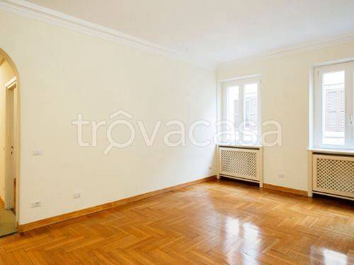 appartamento in affitto a Roma in zona Parione/Sant'Eustachio