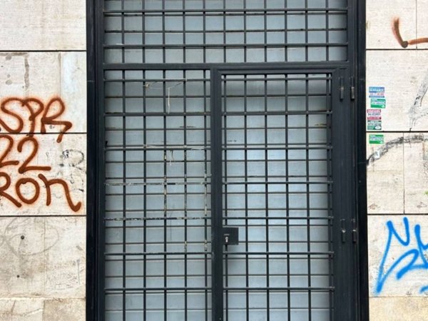 negozio in affitto a Roma in zona Cinecittà